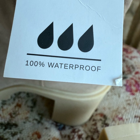 DOLCE VITA Cream Ankle Boots suede leather comfy boot waterproof - Picture 6 of 11